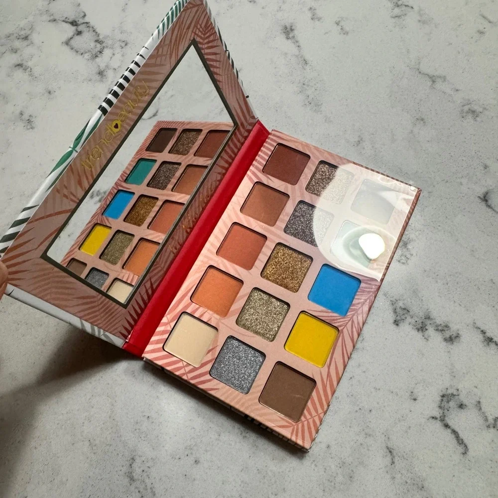Trend Beauty In Rio Love Eyeshadow Palette 16 Shades Shimmer Matte Tropical